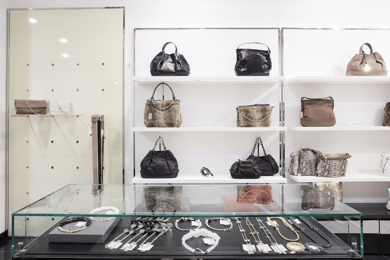 Phong thuỷ ảnh hưởng đến trang trí cửa hàng